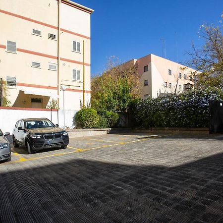 Borbolla Sevilla Urban - Parking エクステリア 写真