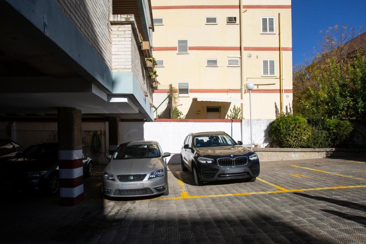 Borbolla Sevilla Urban - Parking エクステリア 写真