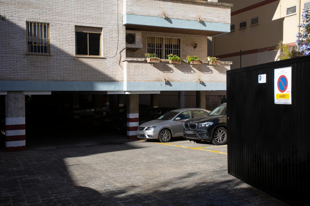 Borbolla Sevilla Urban - Parking エクステリア 写真